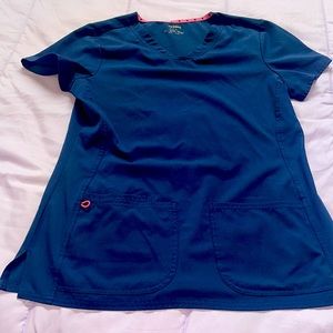 Heart and soul medium scrub top